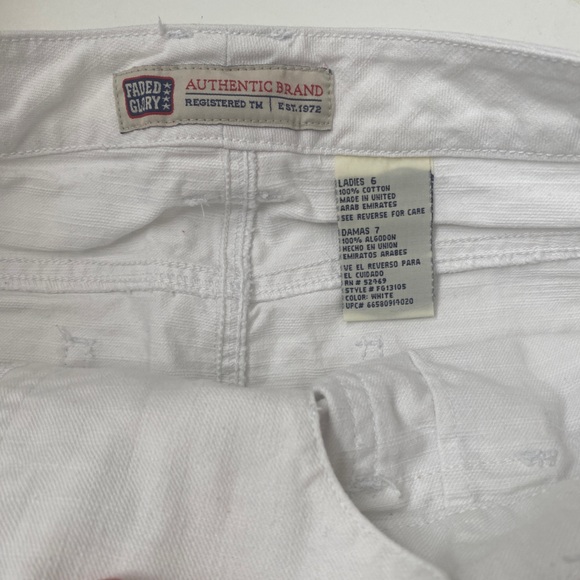 Faded Glory White Cargo Denim Mini Skirt Featuring Boho Lace Details Size 6 - Picture 3 of 6